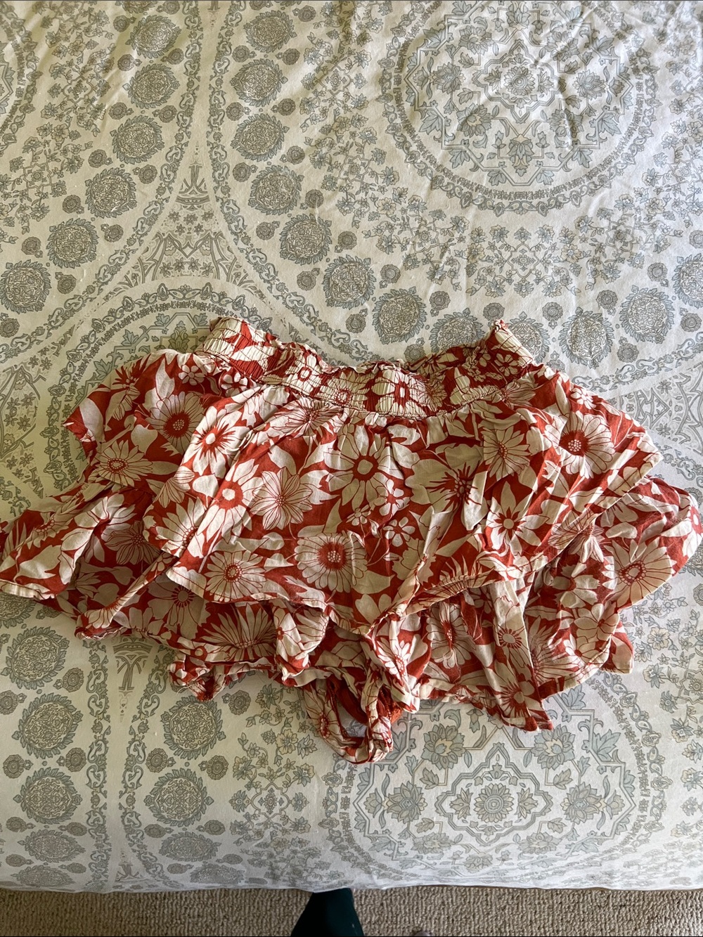 Women’s Floral Ruffle Shorts - Red/Cream